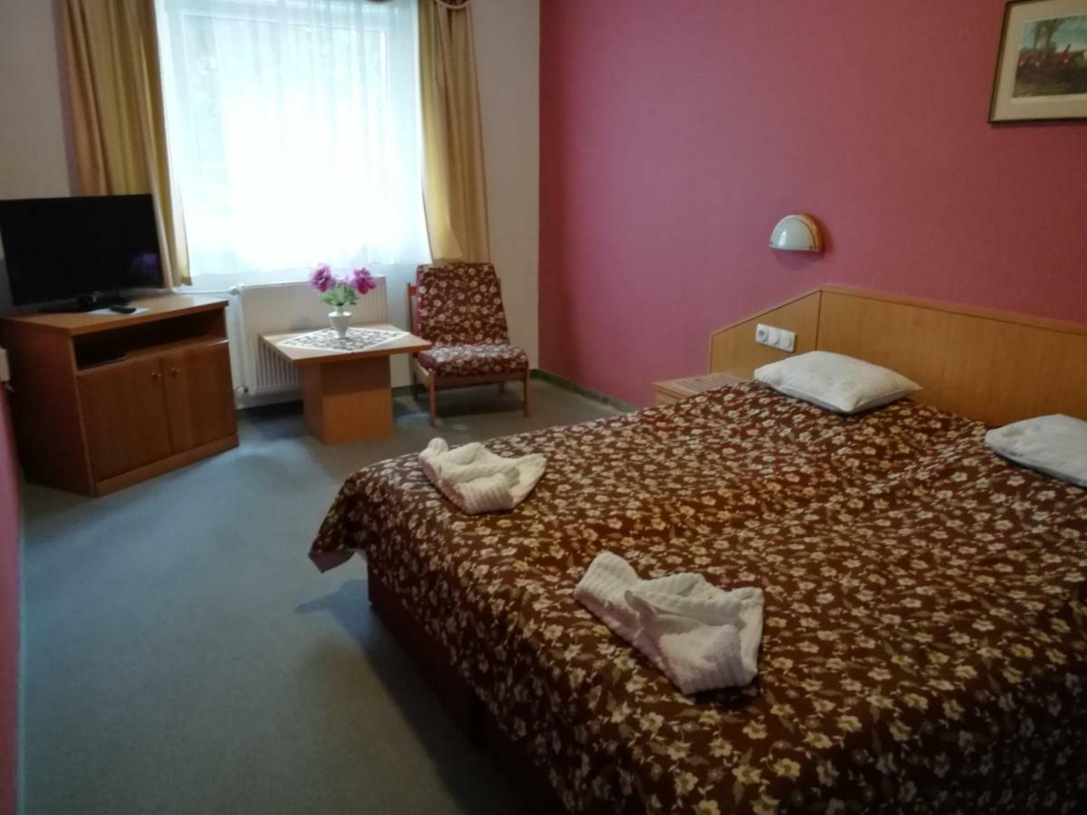 Kikelet Club Hotel Miszkolc Zewnętrze zdjęcie